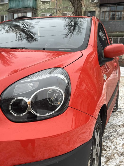 Автомобіль Geely GX2