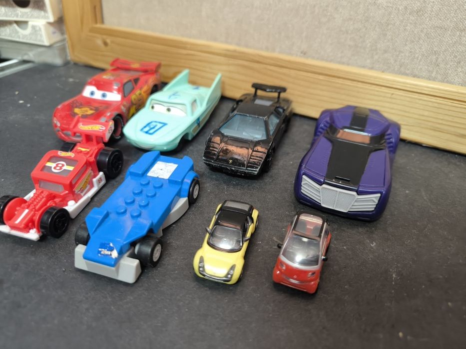 Lote / Conjunto de 8 Carros em Miniatura