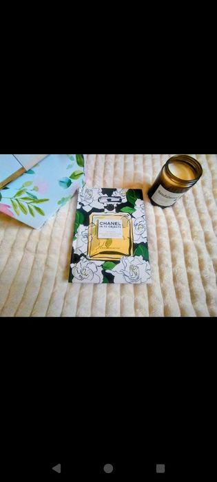 Chanel in 55 objects Emma Baxter Piękna Książka Ilistrowana Special Ed