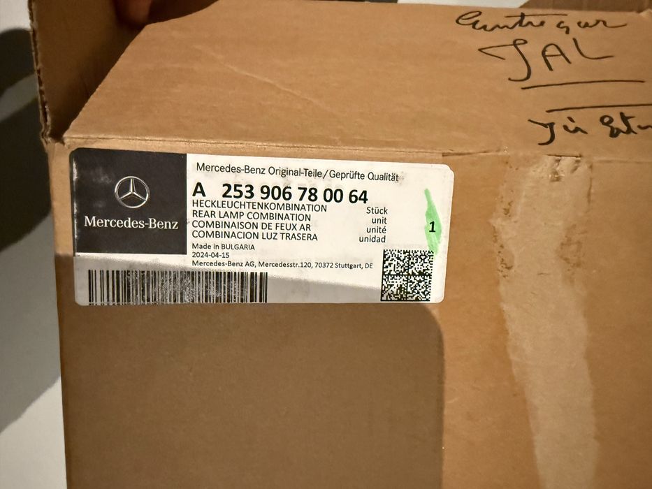 Farolim de Tras drto e esq mala Mercedes GLC 2016