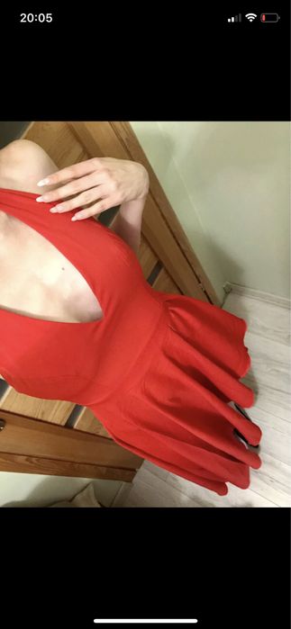 Asymetryczna czerwona długa (maxi) sukienka Emo 36