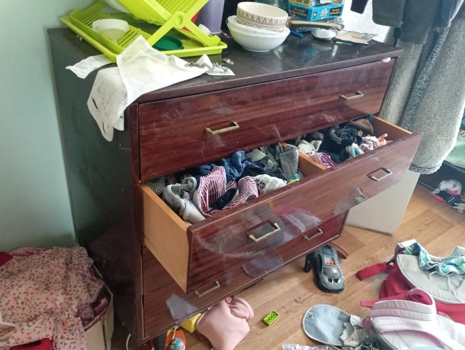 Тумба,шкафчика мебель з СССР.якісна і крапка.