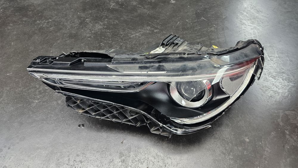 Lampa Alfa Romeo Stelvio lewa Europa bixenon skretna