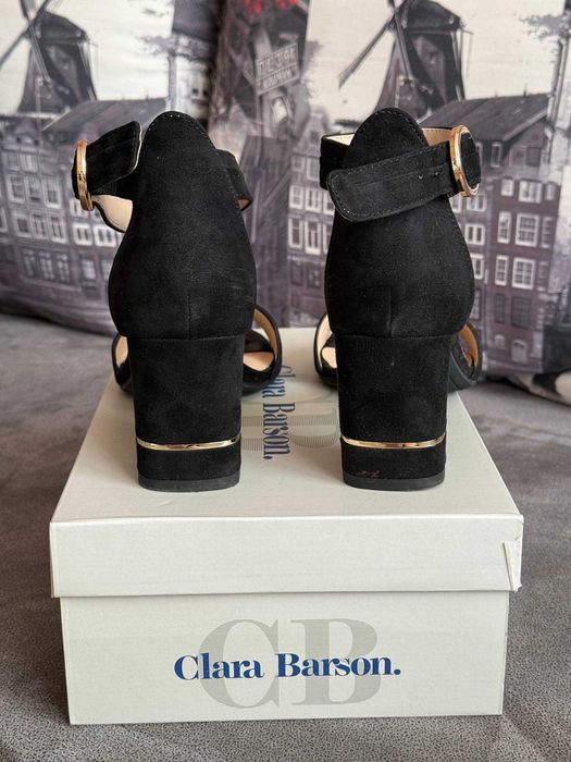 Жіночі босоніжки