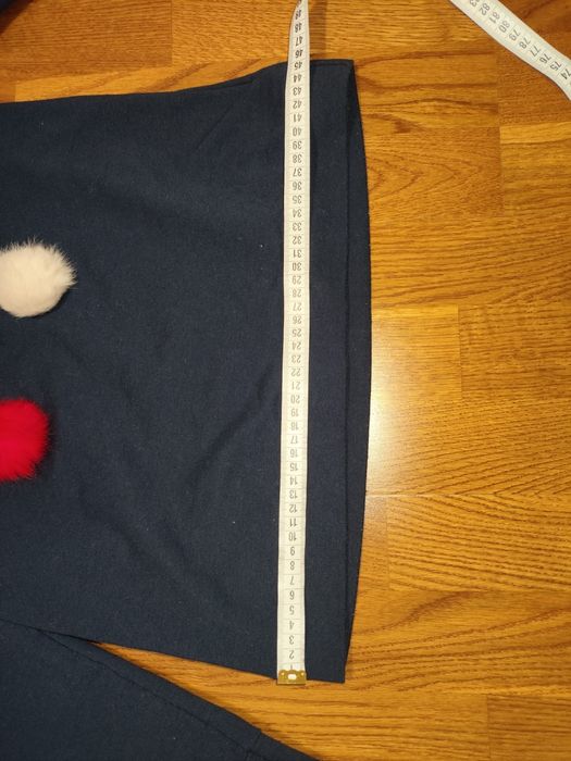 Кофта з вишеньками