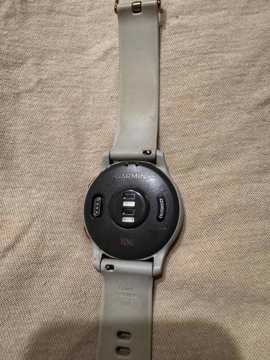 Смарт-годинник garmin venu, колір рожеве золото/бежевий оригінал