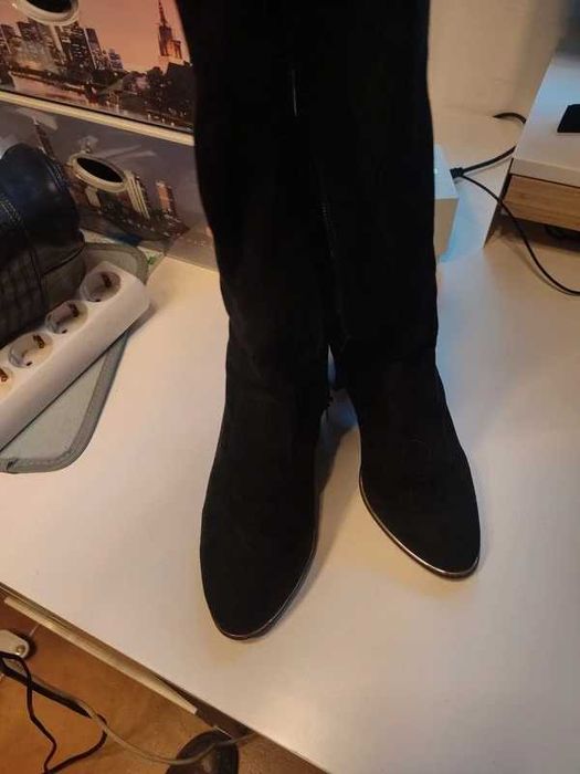 3 pares de botas novas