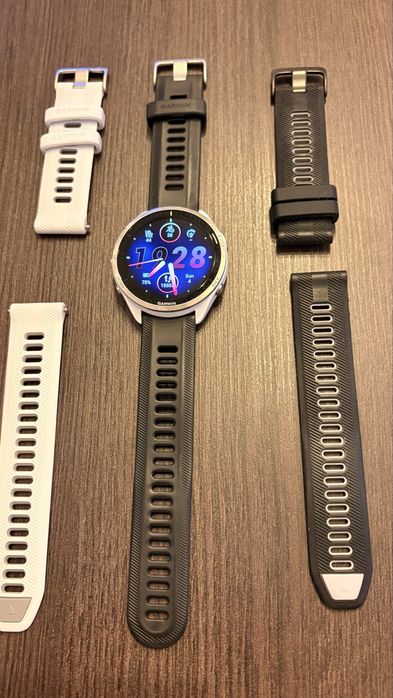 Garmin Forerunner 965 Branco – AMOLED, completo com caixa + 3 braceletes