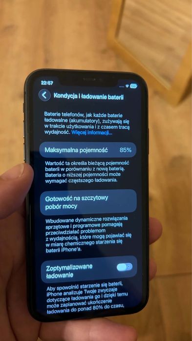 Apple Iphone 11 .