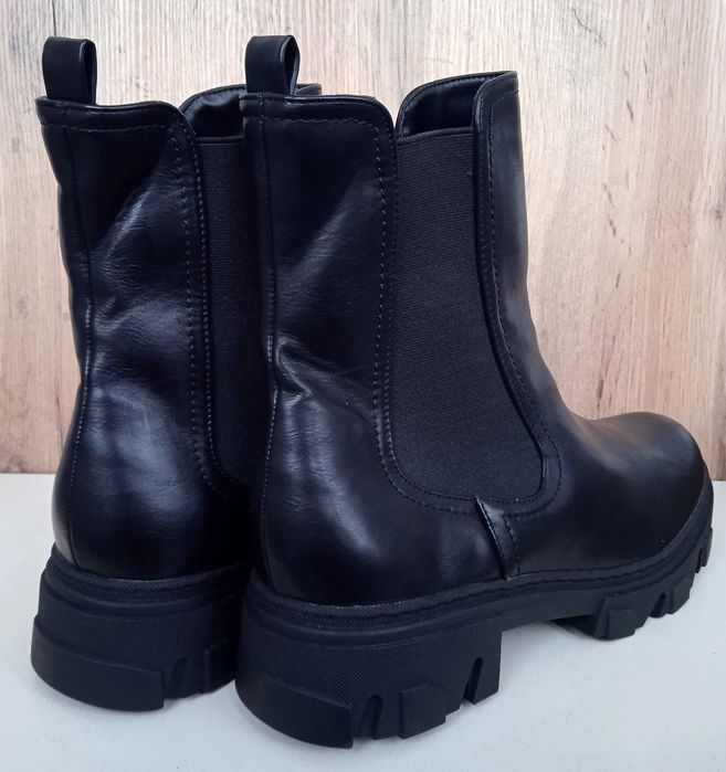 Нові жіночі челсі, чорні демі черевики, чоботи платформа, демі зима 42