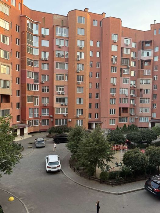 Оренда просторої 2-кімнатної квартири в новобудові, Магелан (Соляні)