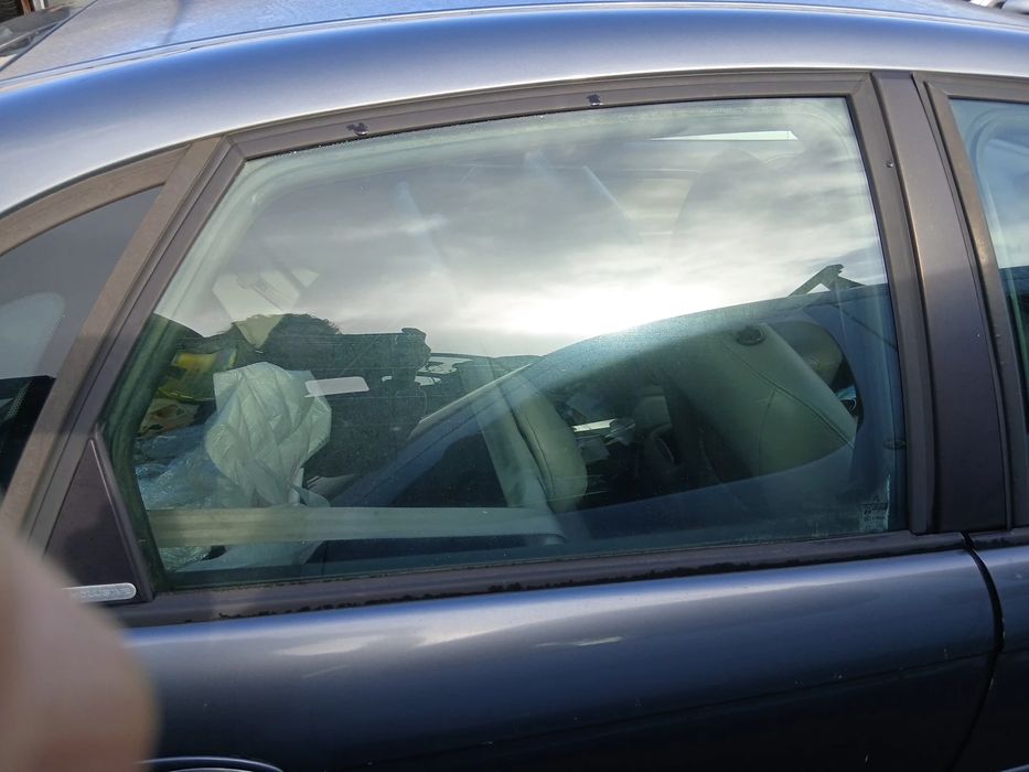 Vidro porta trás direito CITROËN C5 II (RC_)