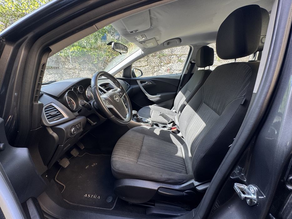 Opel Astra J 1.3 CDTI - 125 mil - Distribuição Trocada - Com Inspeção