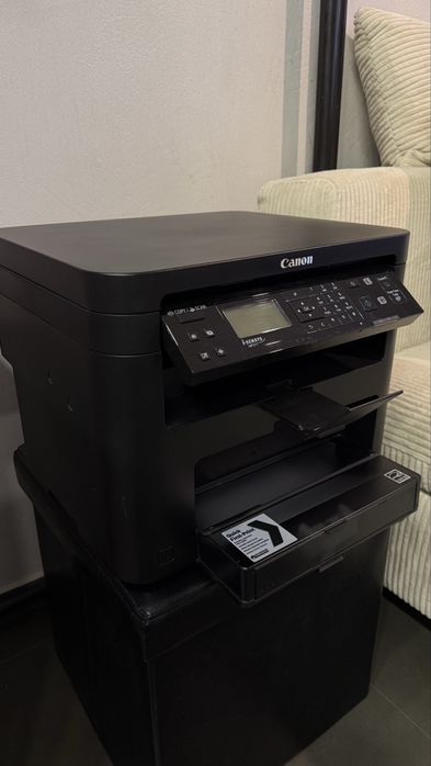 Багатофункціональний принтер сканер Canon MF211