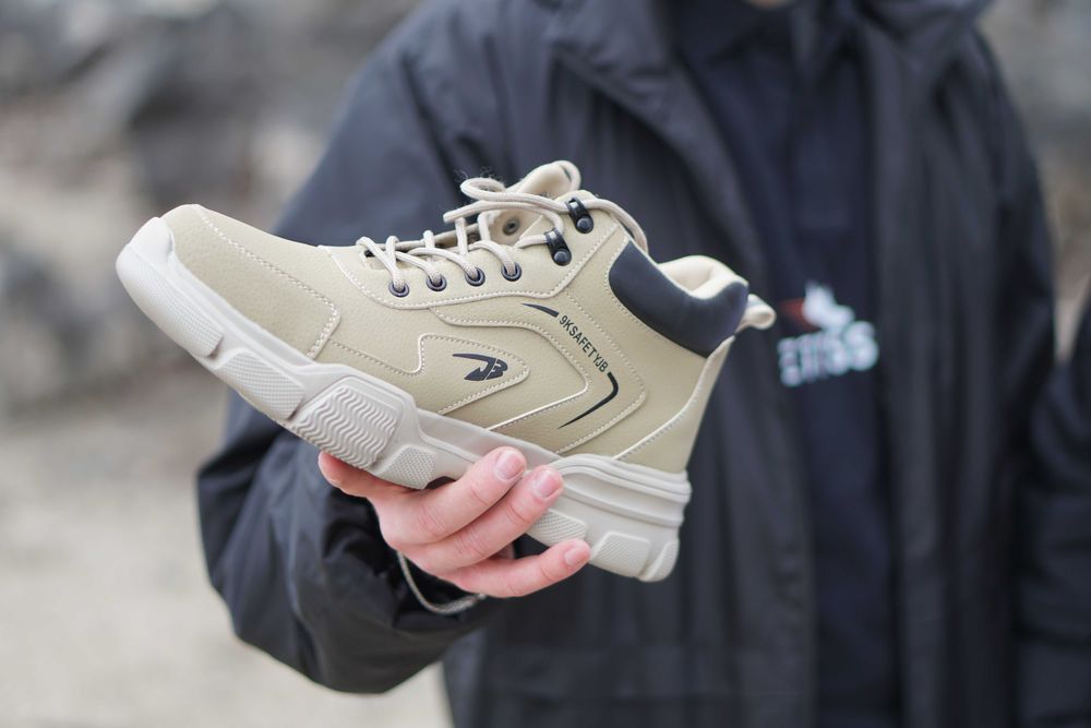 Захисне робоче взуття Лісмор 9k ботинки беж хакі койот метал носок