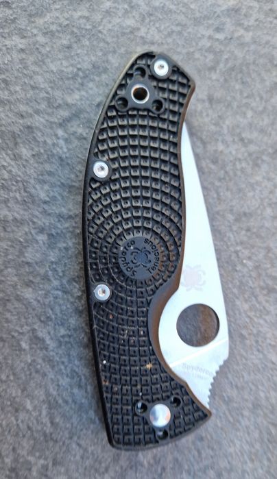 Nóż składany Spyderco Tenacious Lightweight