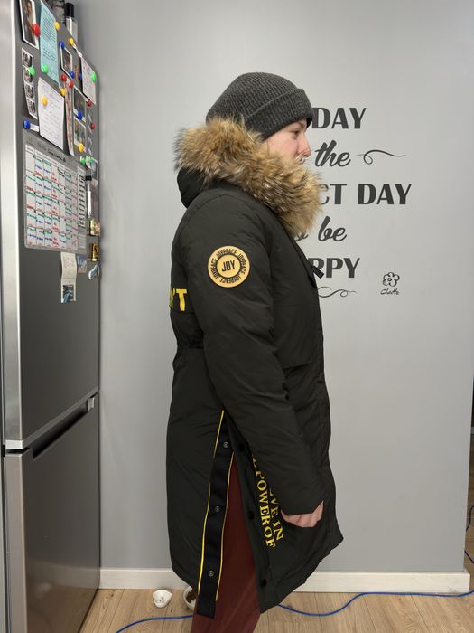 Зимова тепла куртка. Жіноча