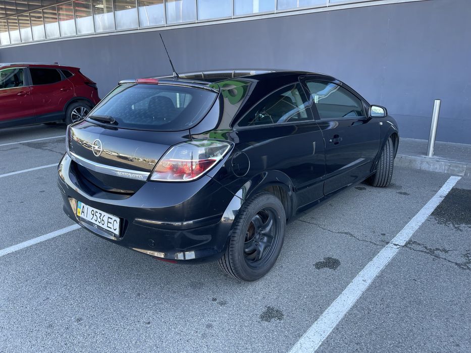 Opel Astra H GTC