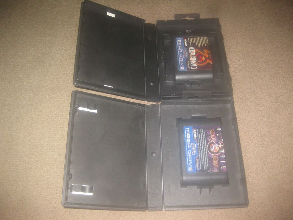 Colecção Completa dos 4 jogos "Mortal Kombat" para Sega Mega Drive!