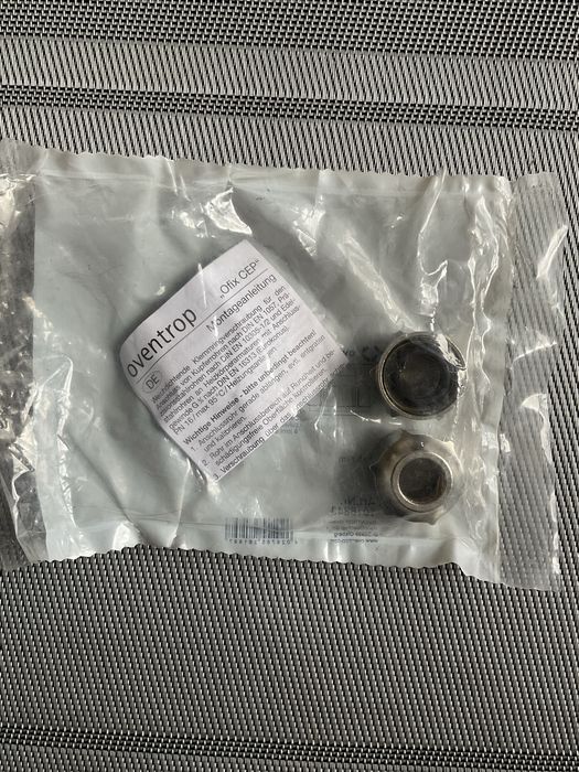 Złączki zaciskowe Oventrop Fi 15 mm - nowe