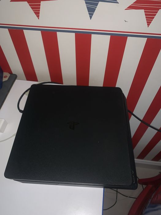 Ps4 plus 512gb..