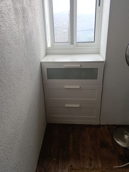 Cômoda Ikea Brimnes