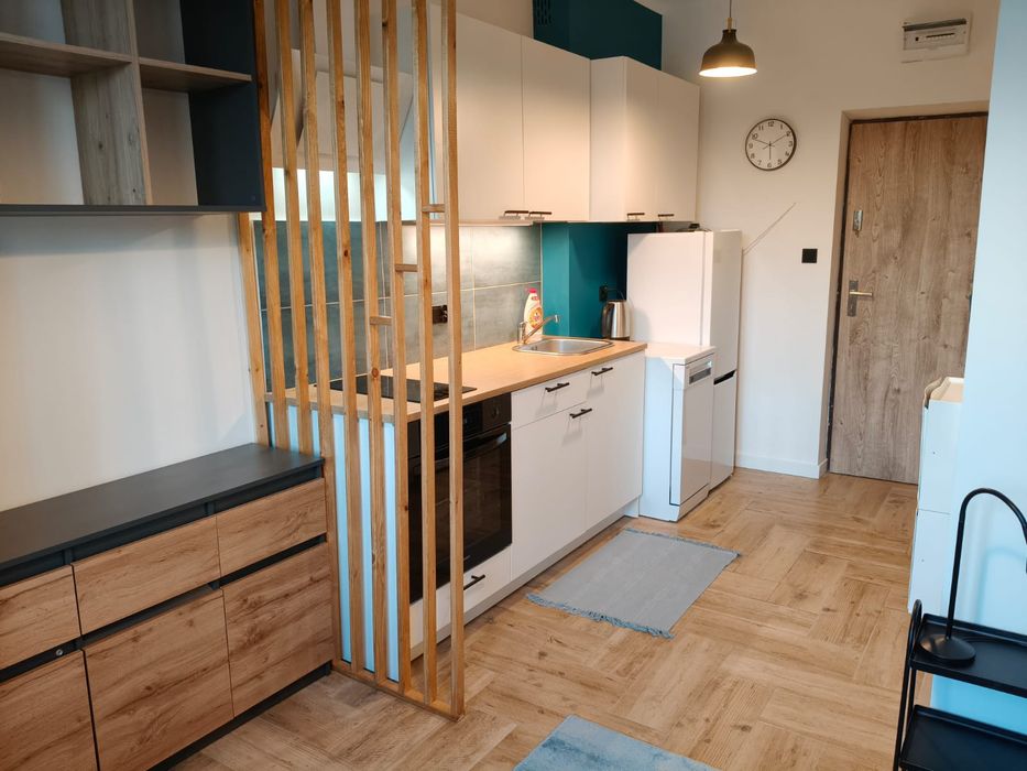 Sprzedam kawalerkę w Centrum Poniatowej