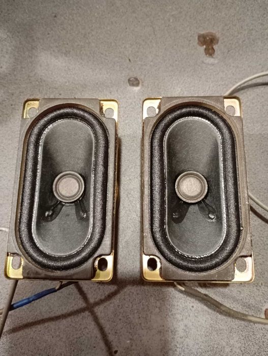 Динамики 8 Ом 7,5Вт