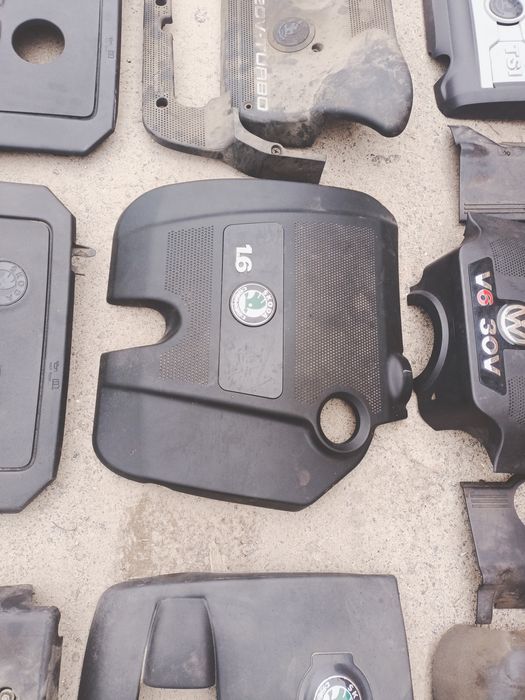 Кожух крышка двигателя накладка (мотора) Skoda Volkswagen Seat Audi