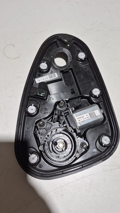 Dociąg drzwi prawy tył Porsche Cayenne 4F0.837.059A