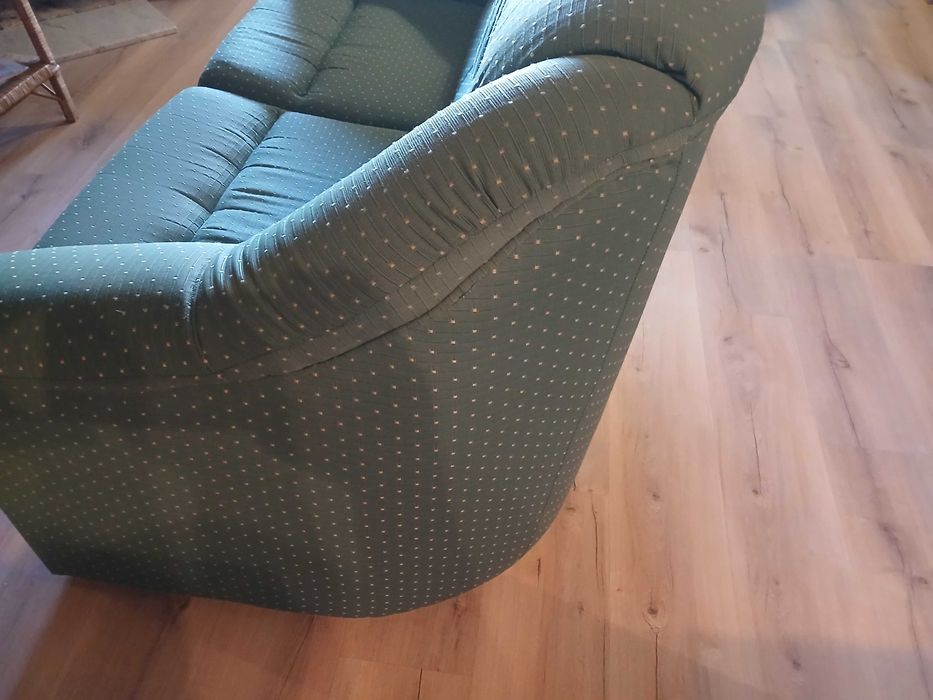 Sofa-cama verde optimo estado