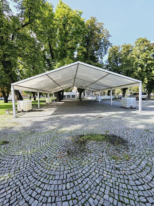 Wynajem namiotów hala namiotowa krzeseł stołów catering