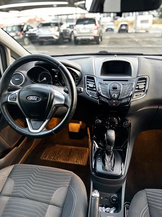 Ford Fiesta Automatico