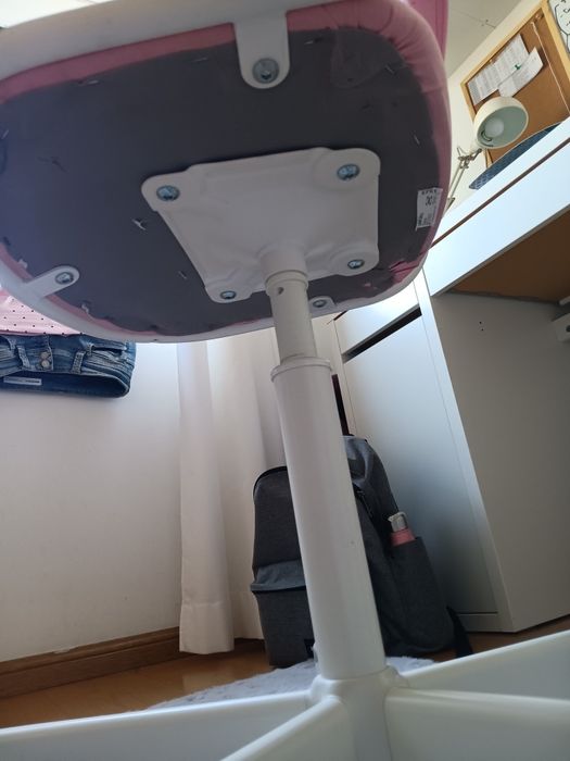 Cadeira rosa Ikea