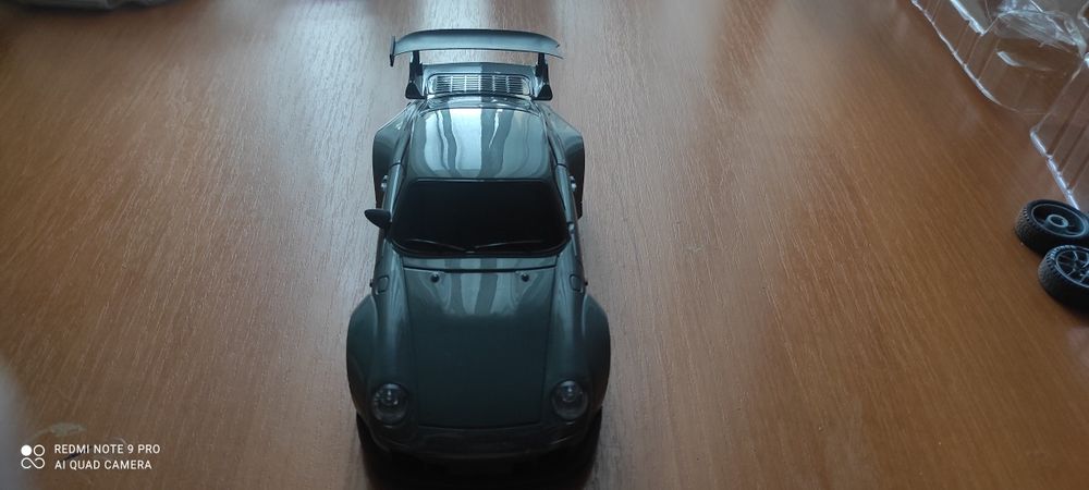 Машинка на радіоуправлінні