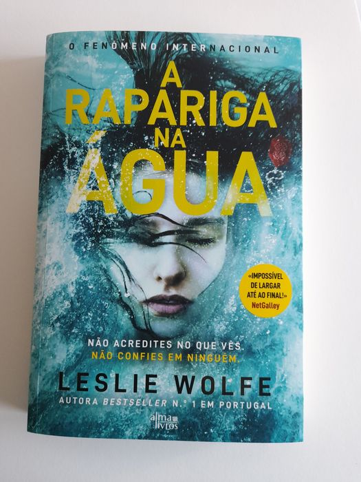 Livro A rapariga na Água de Leslie wolfe