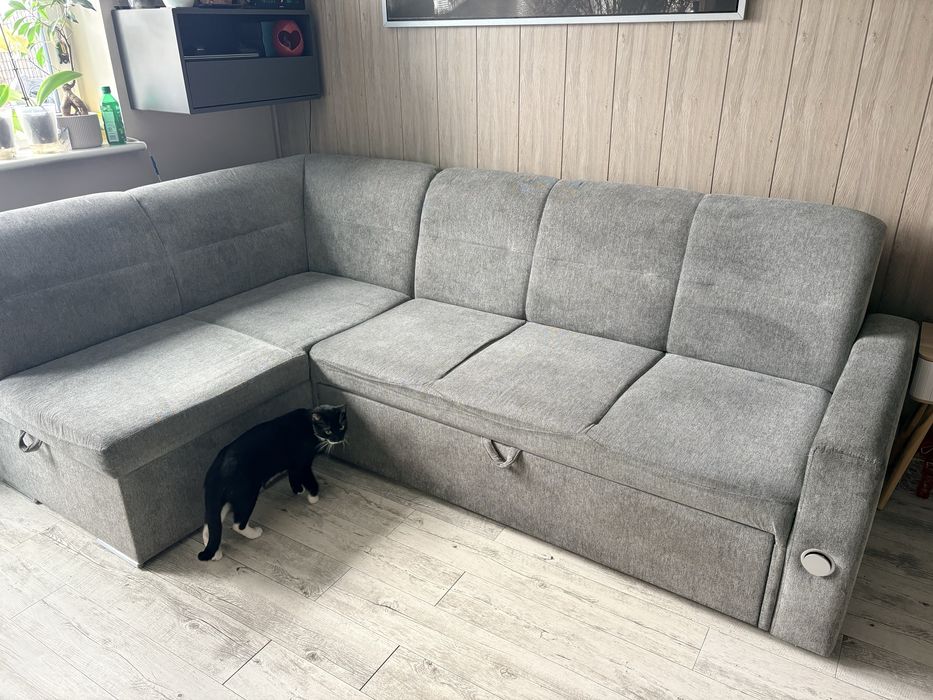 Rogówka zadbana jak nowa robiona na zamowienie.