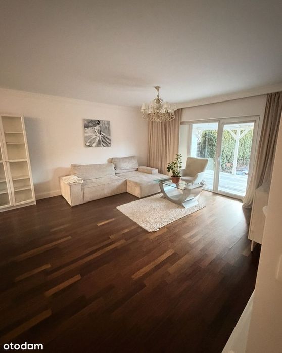 Dom Szeregoeka z garażem i ogródkiem, blisko lasu