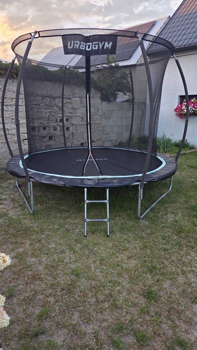 Trampolina,bardzo dobry stan