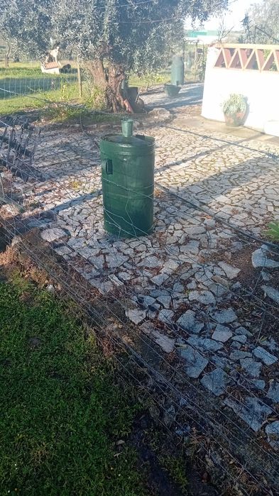 Potes de azeite em chapa