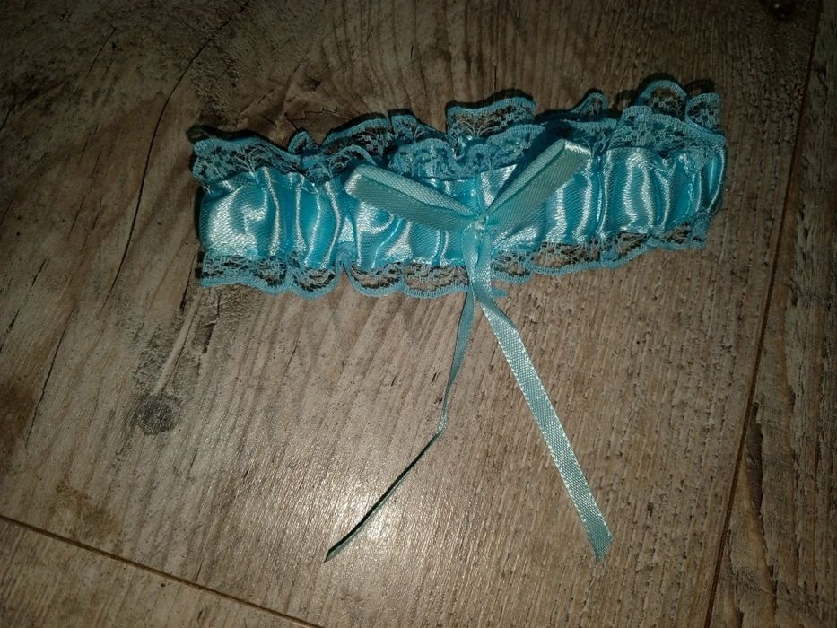 Niebieska podwiązka