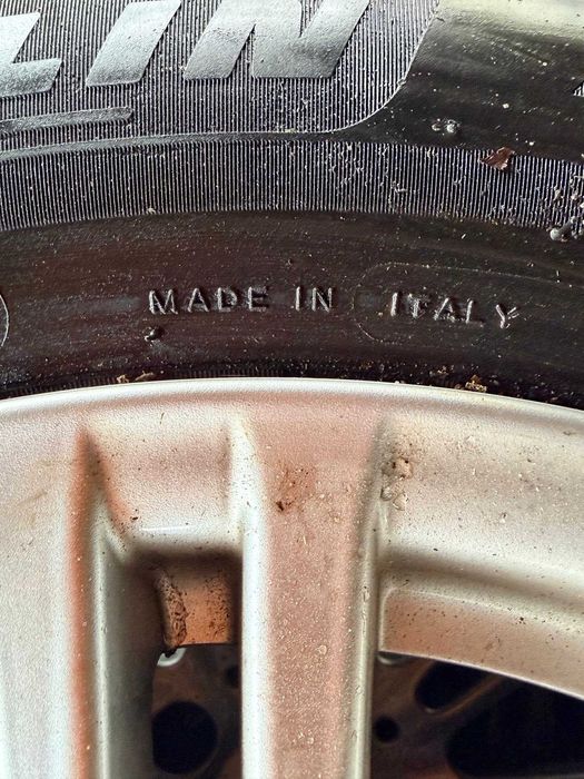 шини 215 60 R16  всесезонка MICHELIN   215 60 r16