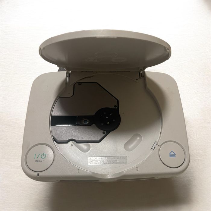 Consola SONY PS One (PlayStation 1) + 2 Jogos (A Funcionar)
