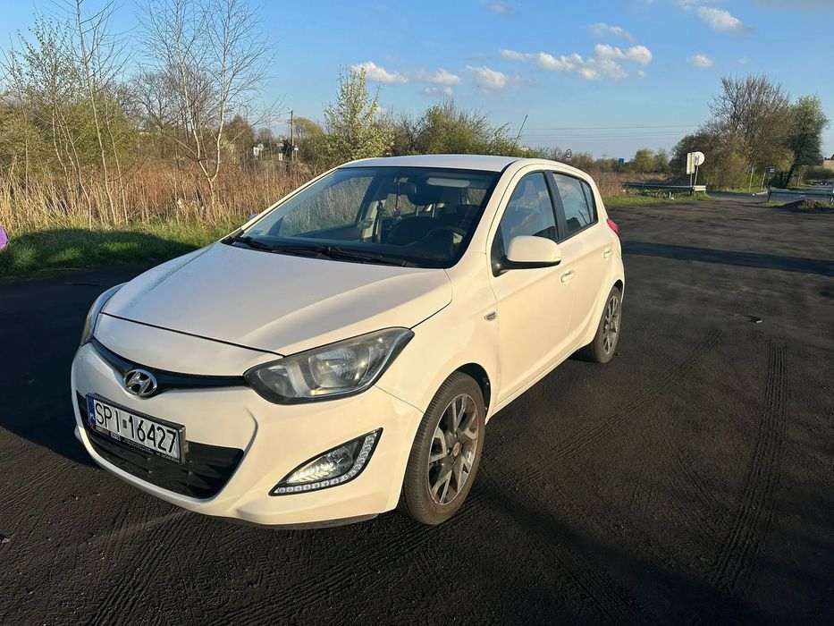 Hyundai i20 NOWA CENA !!!  Hyundai i 20 - 2012 rok biały kompakt, drugi właściciel
