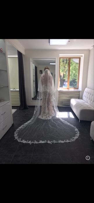 Весільна сукня Dominis