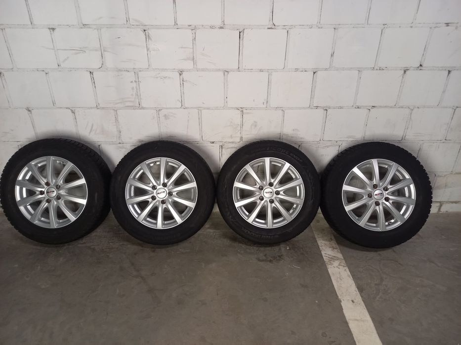 Alufelgi 16" Ford Mondeo Focus Galaxy z zimowymi oponami 215/60R16