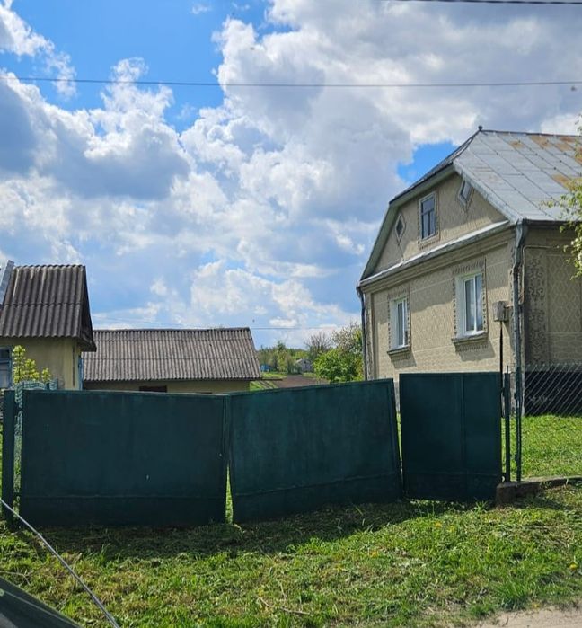 Будинок продається