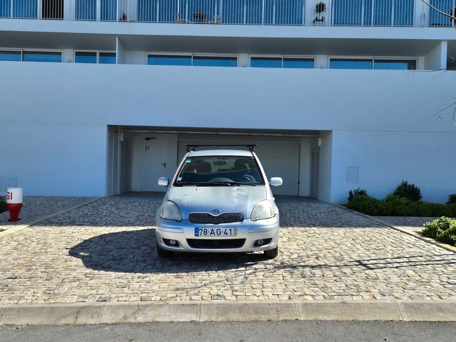 Toyota Yaris 1.0 – 2005 – Económico e Fiável foto 3