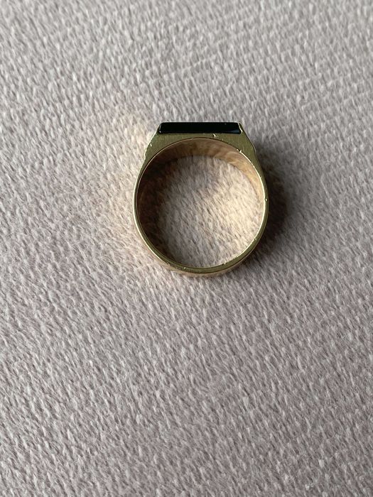 Złoty sygnet z Onyksem, złoto próby 583, rozmiar 24, waga 10 gram