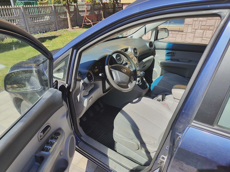 Kia carens 2.0 crdi